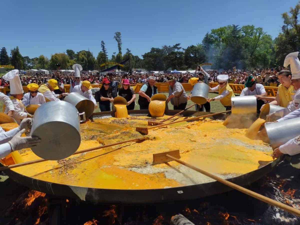 Viaje a Pigüé 2024 - Fiesta de L'Omelette Gigante